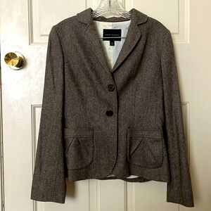Banana Republic Women's Brown Herringbone Blazer and Skirt Size 6